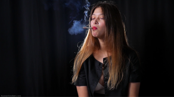 Irina Russian Smoker Interview - Your Smoking Fetish